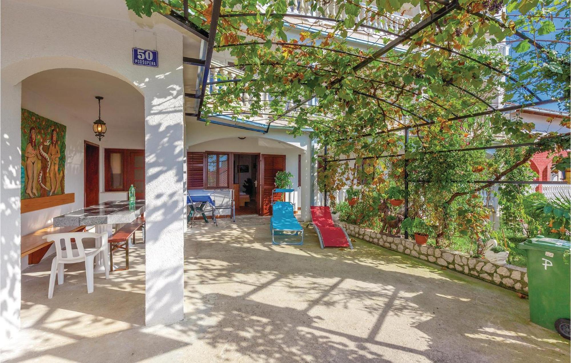 1 Bedroom Cozy Apartment In تْسْغيكفانِتْسا المظهر الخارجي الصورة