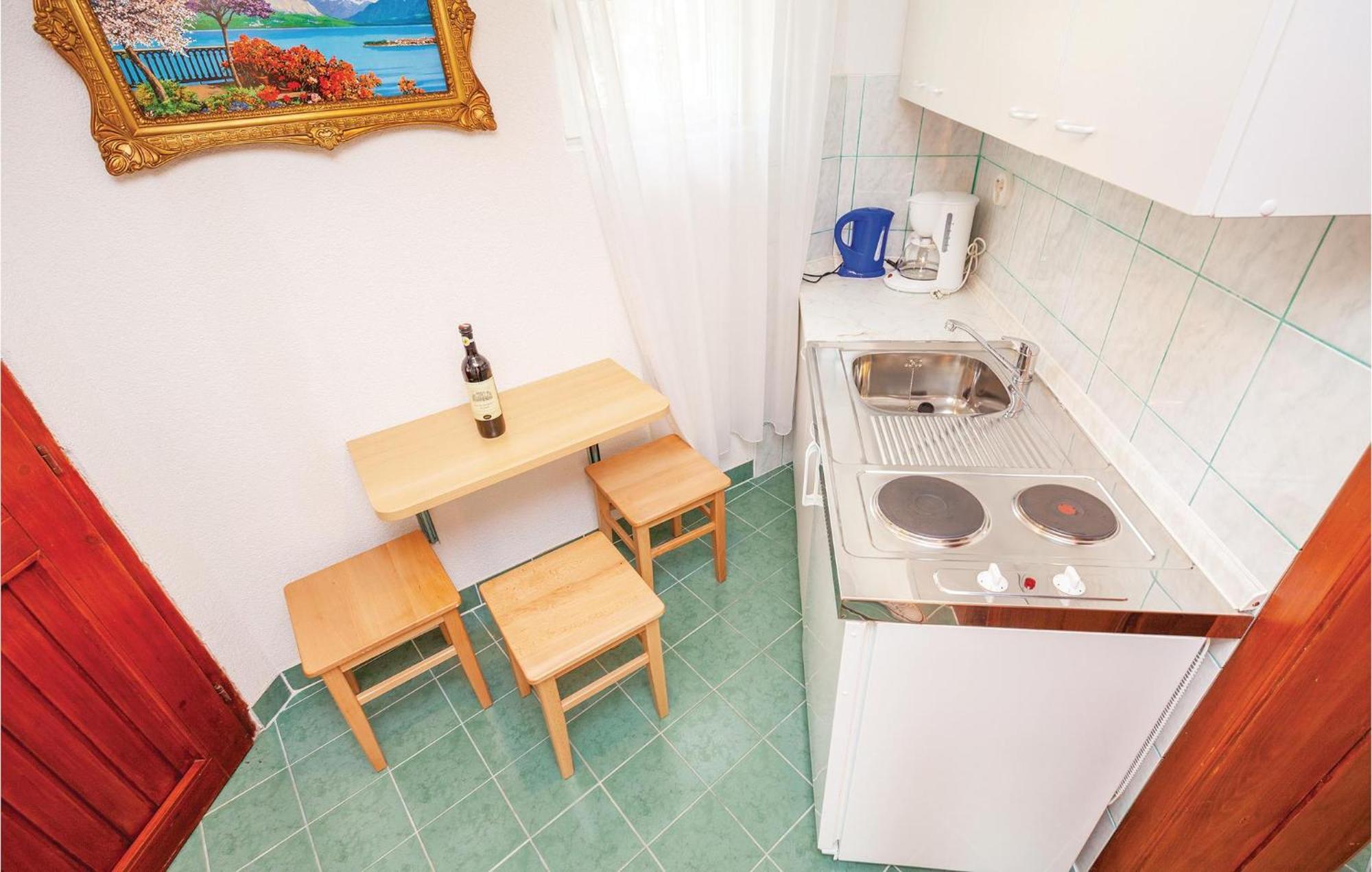 1 Bedroom Cozy Apartment In تْسْغيكفانِتْسا المظهر الخارجي الصورة